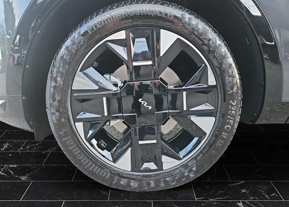 Vehicle image 10 Vehicle image 10