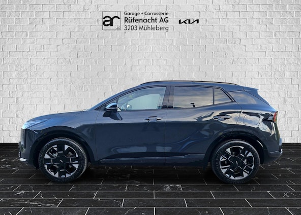 Vehicle image 4 Vehicle image 4