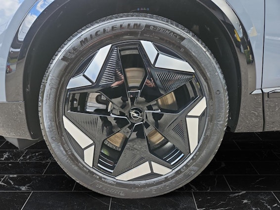 Vehicle image 10 Vehicle image 10