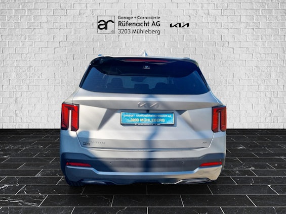 Vehicle image 3 Vehicle image 3