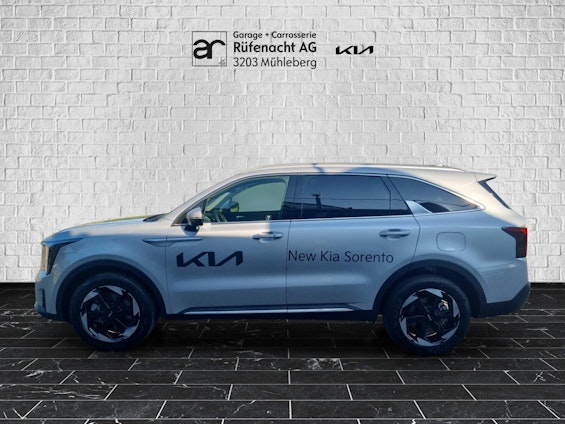 Vehicle image 4 Vehicle image 4