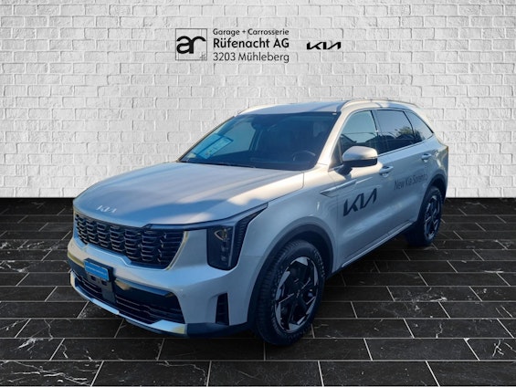 First vehicle image First vehicle image