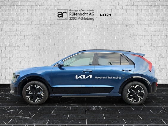 Vehicle image 4 Vehicle image 4