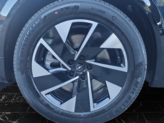 Vehicle image 10 Vehicle image 10