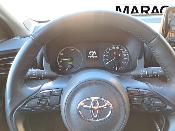 Vehicle image 8 Vehicle image 8