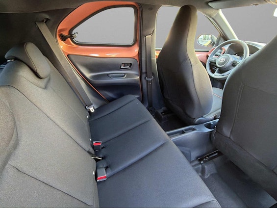 Vehicle image 8 Vehicle image 8