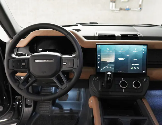Land Rover Defender 90 3.0 D I6 250 X-Dynamic SE
