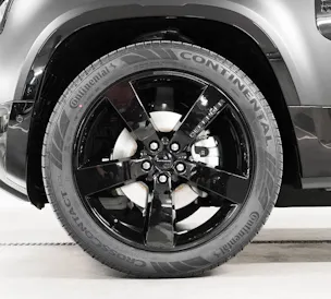Land Rover Defender 90 3.0 D I6 250 X-Dynamic SE