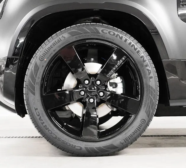 Land Rover Defender 90 3.0 D I6 250 X-Dynamic SE