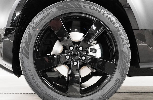 Vehicle image 8 Vehicle image 8