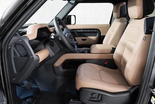 Land Rover Defender 90 3.0 D I6 250 X-Dynamic SE