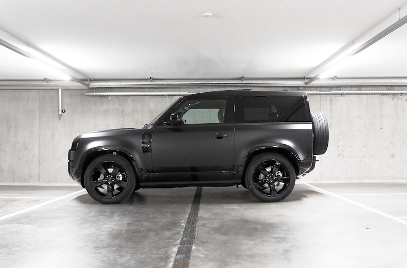 Vehicle image LAND ROVER DEFENDER