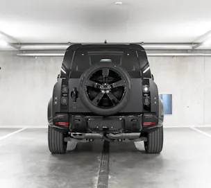 Land Rover Defender 90 3.0 D I6 250 X-Dynamic SE