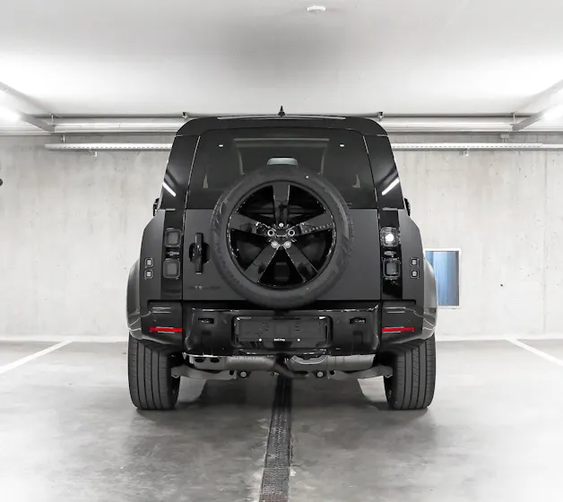 Land Rover Defender 90 3.0 D I6 250 X-Dynamic SE