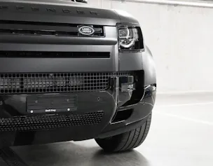 Land Rover Defender 90 3.0 D I6 250 X-Dynamic SE