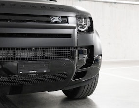 Vehicle image LAND ROVER Defender 90 3.0 D I6 250 X-Dynamic SE