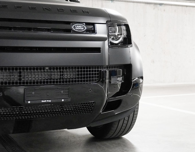 Vehicle image LAND ROVER DEFENDER