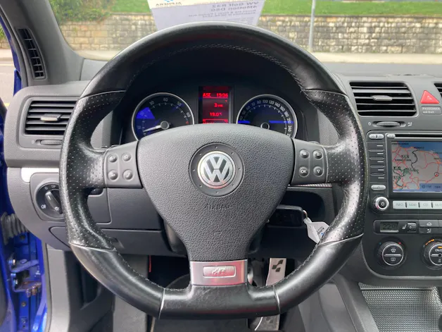 VW Golf R32 4Motion