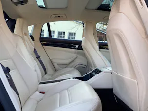 Porsche Panamera 4 E-Hybrid PDK