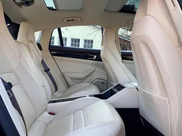 Porsche Panamera 4 E-Hybrid PDK