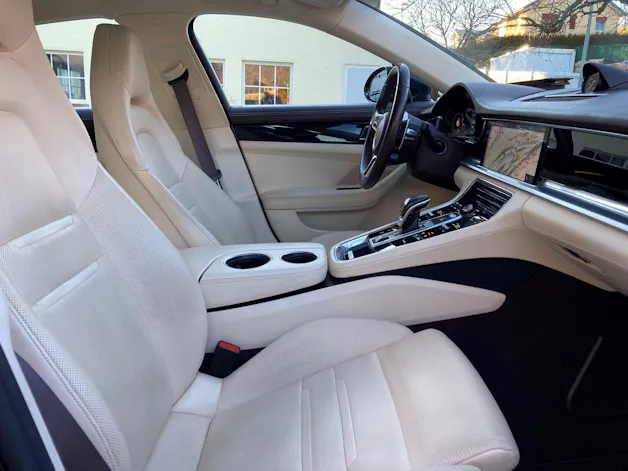 Porsche Panamera 4 E-Hybrid PDK