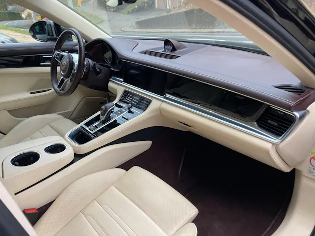 Porsche Panamera 4 E-Hybrid PDK