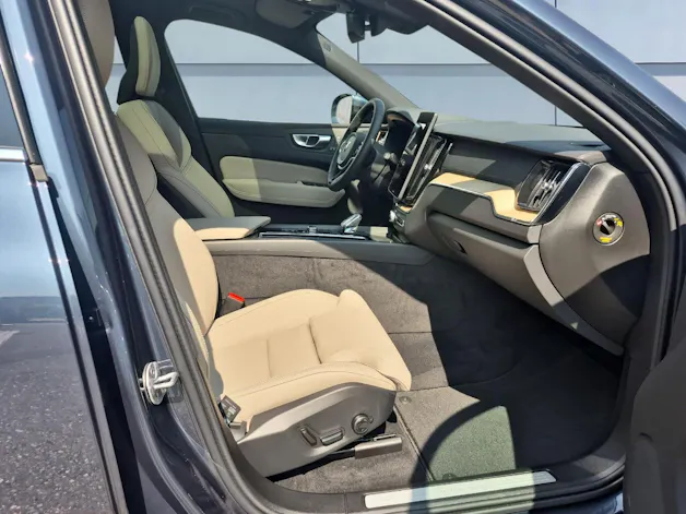 Volvo XC60 2.0 T8 TE Ultra Bright eAWD