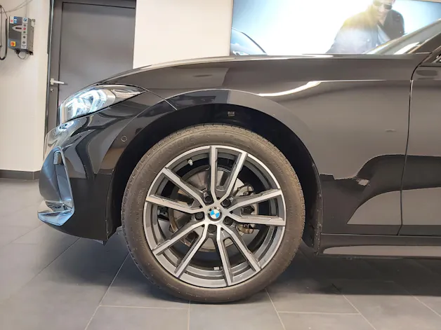BMW 320d xDrive Touring