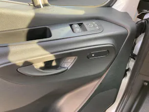 Mercedes-Benz eSprinter 320 81kWh Standard Hoch Pro