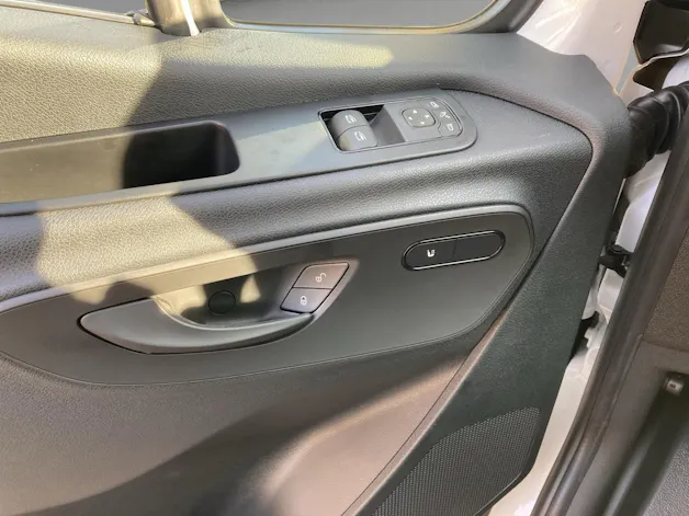 Mercedes-Benz eSprinter 320 81kWh Standard Hoch Pro
