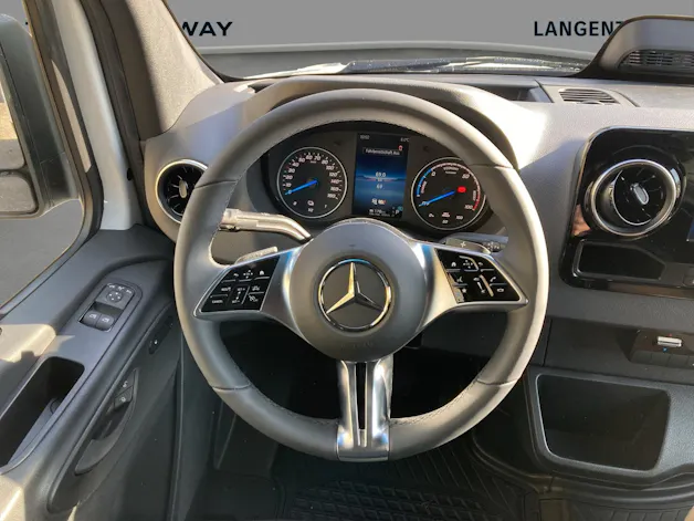 Mercedes-Benz eSprinter 320 81kWh Standard Hoch Pro