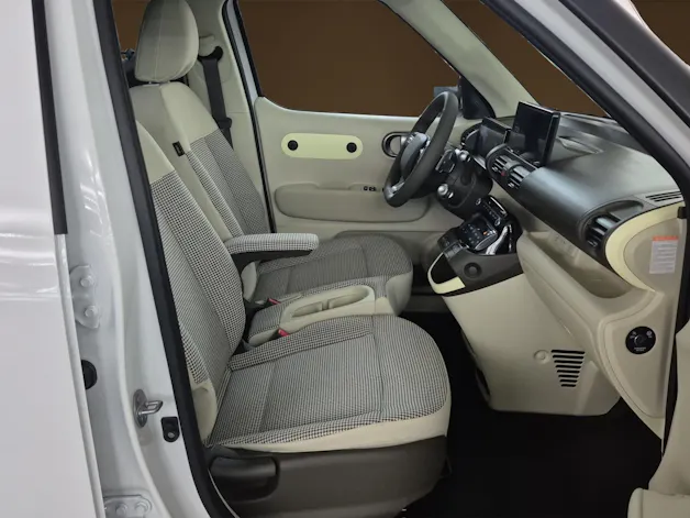 Hyundai Inster Electric Amplia Interior Beige