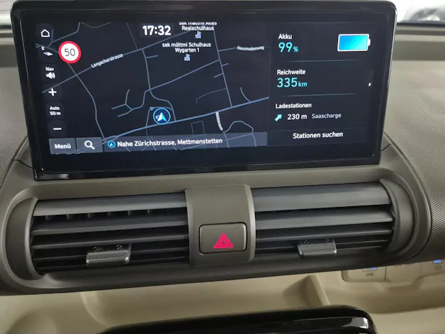 Hyundai Inster Electric Amplia Interior Beige
