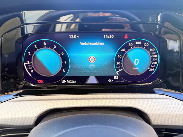 VW Golf 1.0 TSI Value *8-fach Winterpneu+Carplay+Rückfahrkamera*