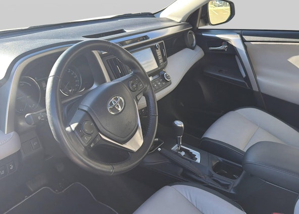 Vehicle image 2 Vehicle image 2