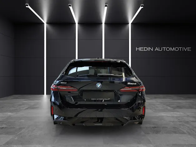 BMW 550e xDrive Touring