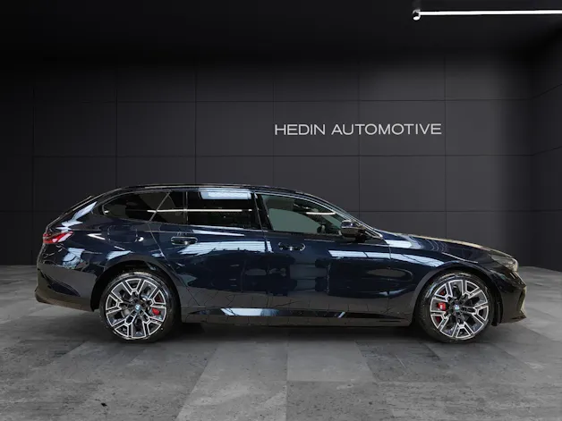 BMW 550e xDrive Touring
