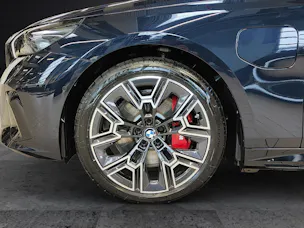 BMW 550e xDrive Touring