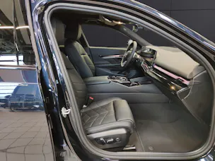 BMW 550e xDrive Touring
