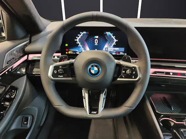 BMW 550e xDrive Touring