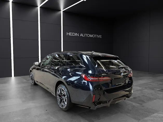 BMW 550e xDrive Touring