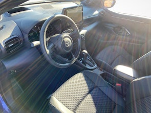 Vehicle image TOYOTA Yaris 1.5 VVT-i HSD Premium