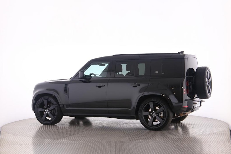 Vehicle image LAND ROVER DEFENDER