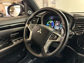 Fahrzeugbild MITSUBISHI Outlander 2.4 PHEV Diamond+