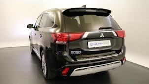 Vehicle image MITSUBISHI Outlander 2.4 PHEV Diamond+