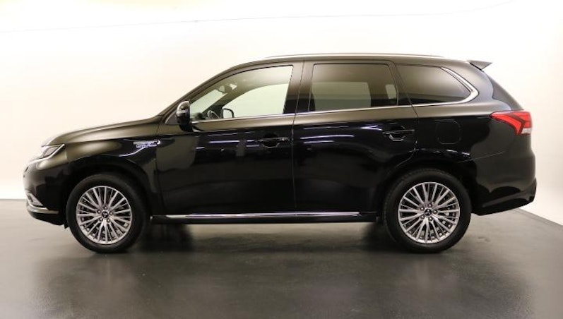 Vehicle image MITSUBISHI OUTLANDER
