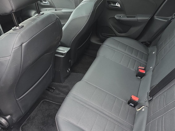 Vehicle image 14 Vehicle image 14