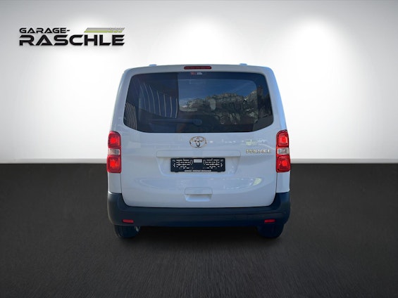 Vehicle image 4 Vehicle image 4