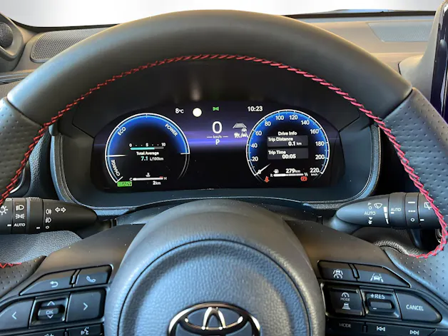 Toyota Yaris 1.5 VVT-i HSD GR Sport