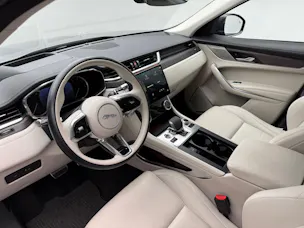 Jaguar F-Pace 3.0 I6 SE